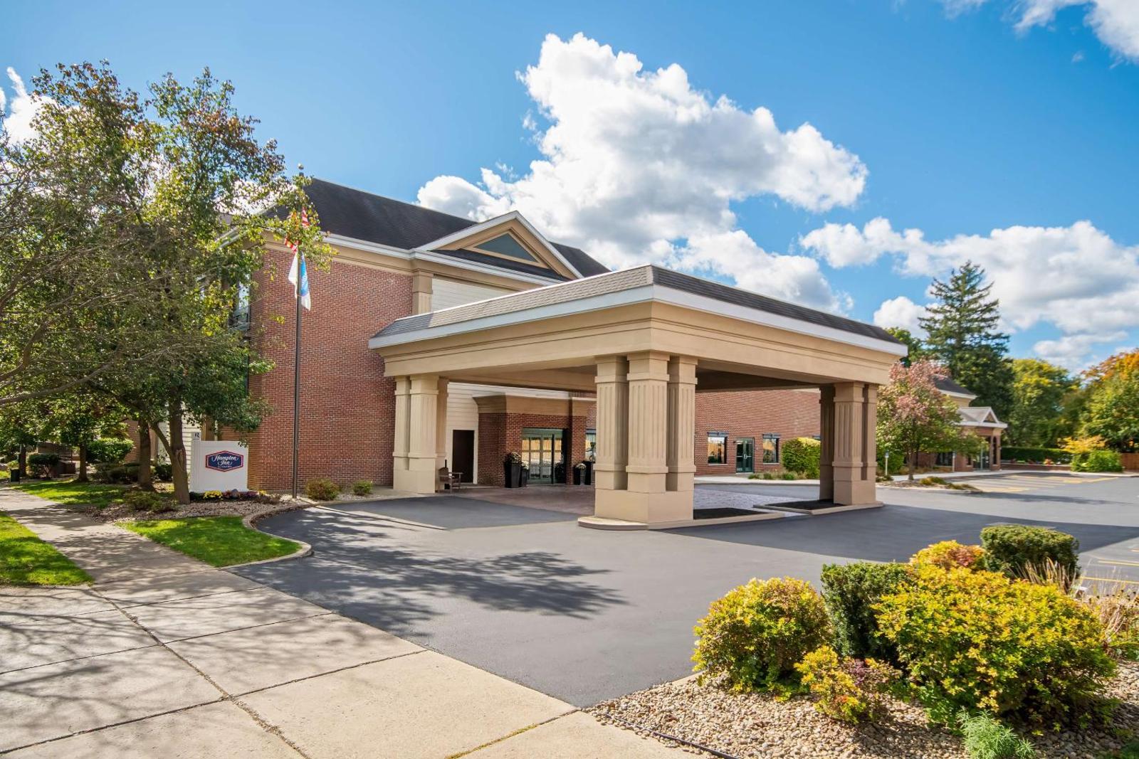 Hampton Inn By Hilton East Aurora