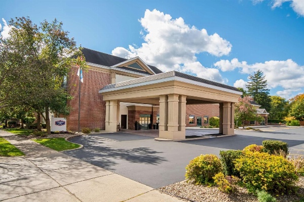 Hampton Inn By Hilton East Aurora image 1