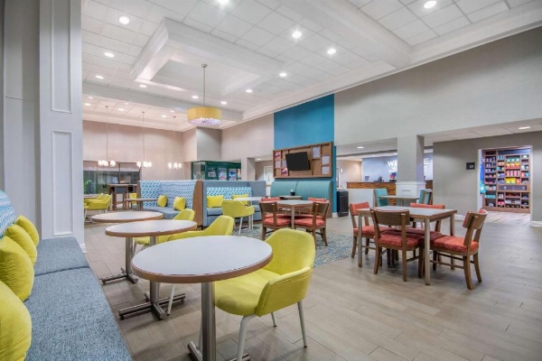 Hampton Inn By Hilton East Aurora image 12