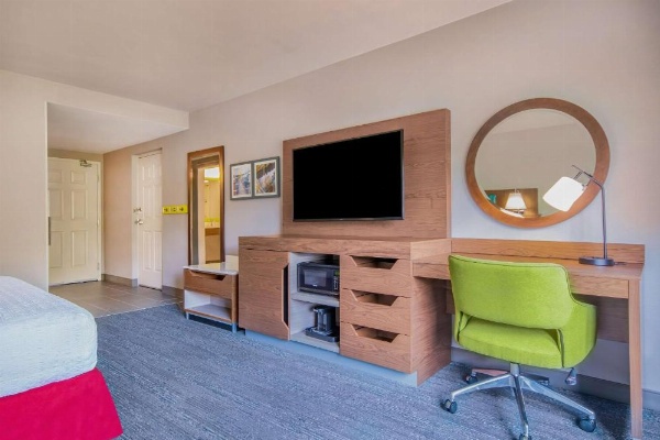 Hampton Inn By Hilton East Aurora image 29