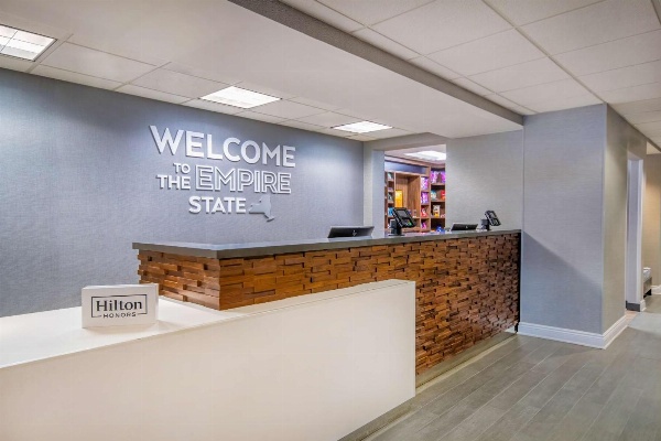 Hampton Inn By Hilton East Aurora image 7