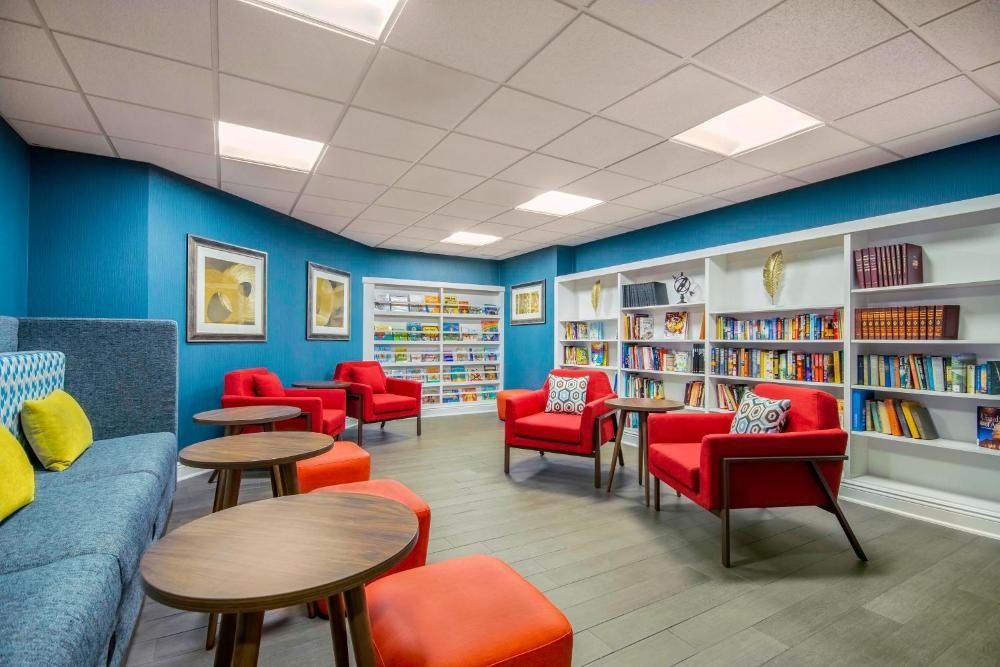 King Bedroom with Sofa Bed and Living Area